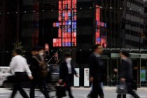 日元再临极限关口：历史级干预会不会重演？日本工资增长能否撑起2%通胀 美日USDJPY走势