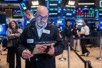 开盘：美股周二开盘涨跌不一 科技和软件股普跌