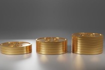 黄金饰金价受哪些因素影响？怎样根据这些因素做出合理的购买决策？