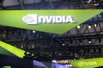 英伟达紧急发声，回应谷歌芯片威胁！公司股价较历史高点跌去约16%，市值蒸发5.6万亿元