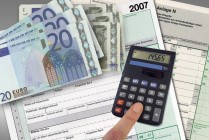 黄金在投资组合中能对冲哪些风险？