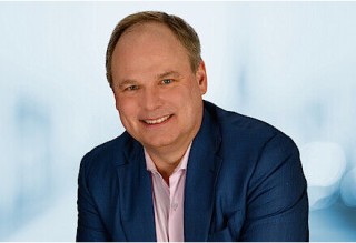 前瑞银科技高管，出任巴克莱亚洲私人银行COO