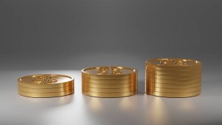 如何分析市场中的黄金收益情况？这种收益情况受哪些因素影响？