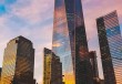 如何理解房产交易中的费用问题？这类费用的计算方式有哪些依据？