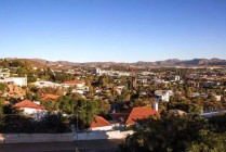 加蓬总统宣布组建新政府