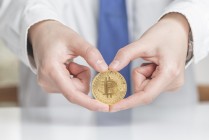 黄金价格涨跌如何判断投资时机？