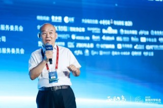 正和岛刘东华：不要做任何一种“三季人”，活在当下要打开内心的能见度