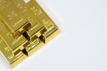如何在黄金投资中提高投资回报率？这样的回报率如何实现可持续增长？