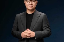 官宣！赵长江加盟智界汽车，放言鸿蒙智行首款MPV“三年内无对手”，V9要冲击50万元级高端市场