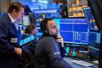 盘前：纳指期货涨0.3% 慧与科技跌近9%