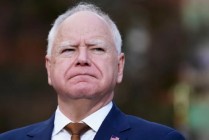 明尼苏达州州长瓦尔兹宣布放弃竞选连任