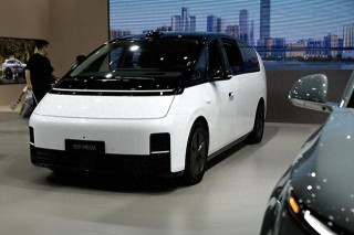 理想三季度营收降三成：MEGA召回影响毛利超11亿元，目标明年重回“增程式领先地位”