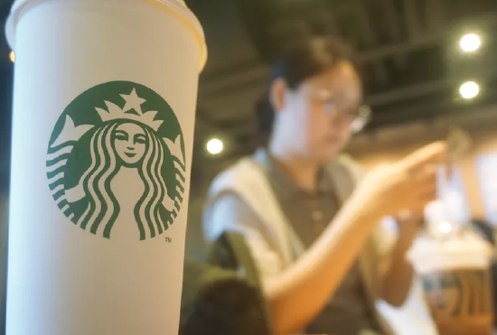 星巴克为咖啡师试点生成式 AI 虚拟助手  第1张