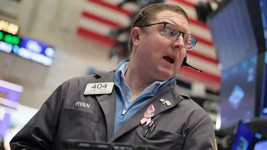 午盘：美股恢复上扬 道指上涨近300点  第1张